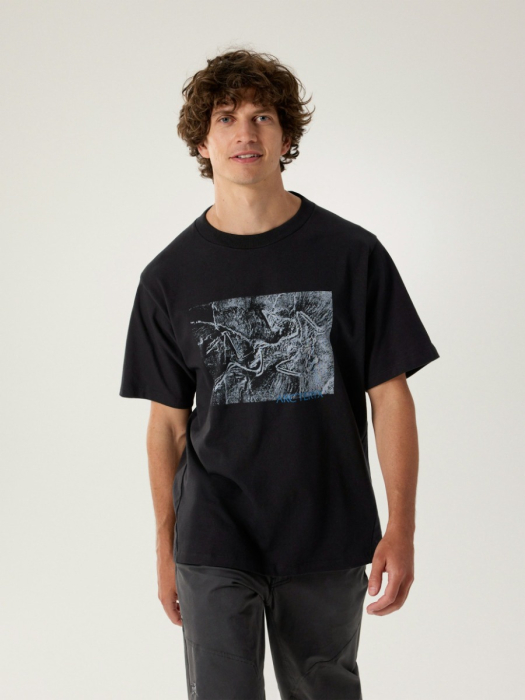 Kragg Cotton Lithographica SS M black model Kragg Cotton Lithographica SS M black model