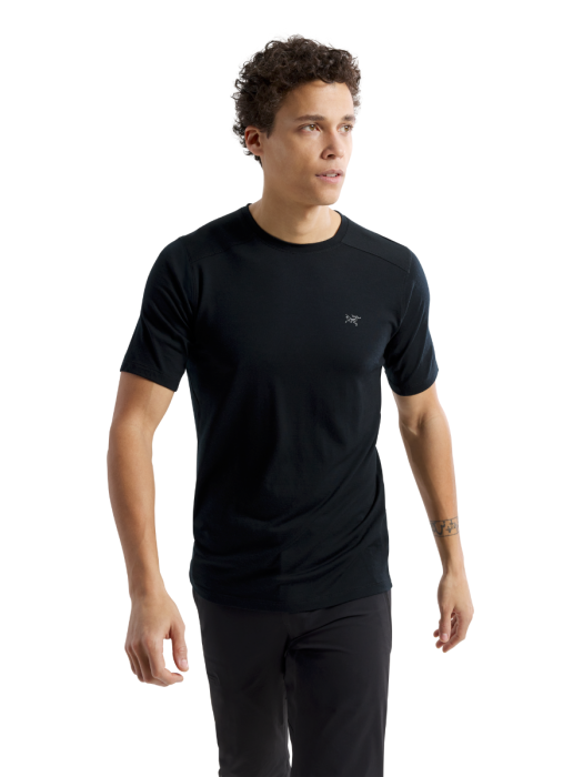Ionia Merino Wool SS M model Ionia Merino Wool SS M model